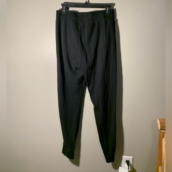 Zyia knitted style pajama pants/joggers - Picture 5 of 5
